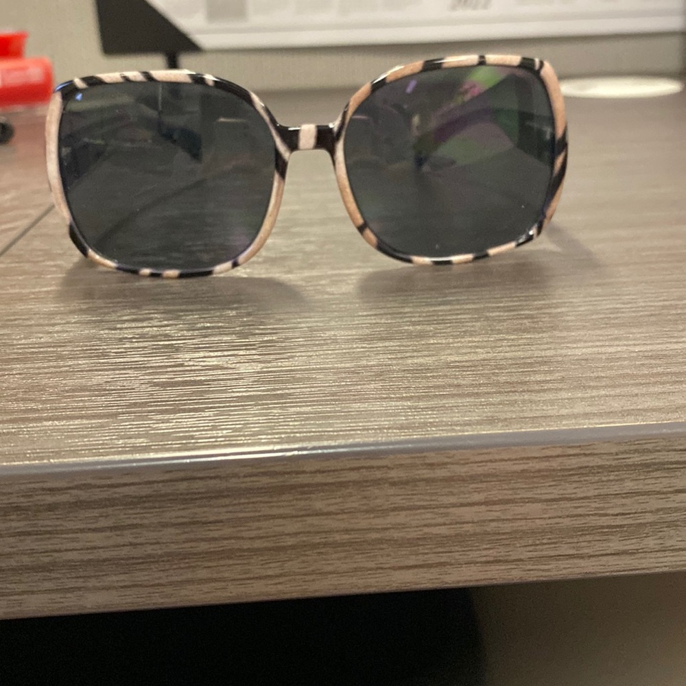 Peepers Sunglasses #2028